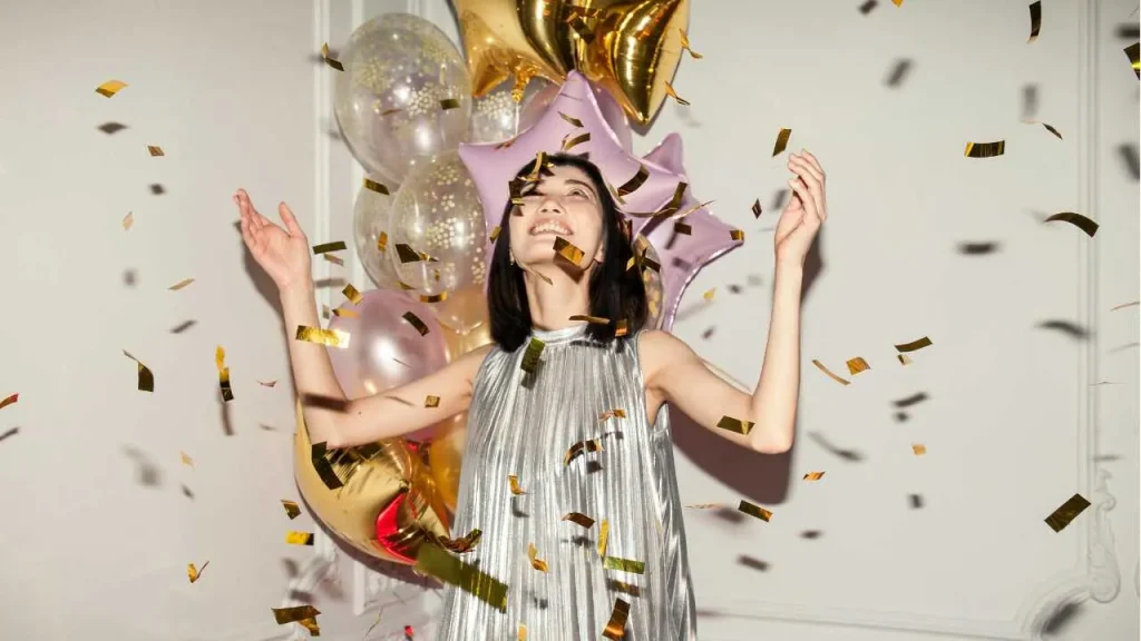 A lady celebrating herself