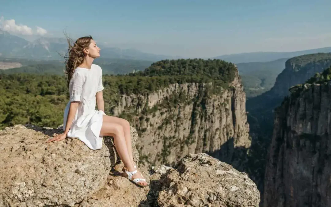 100+ Inspiring Quotes on Strength to Get You Through Tough Times
